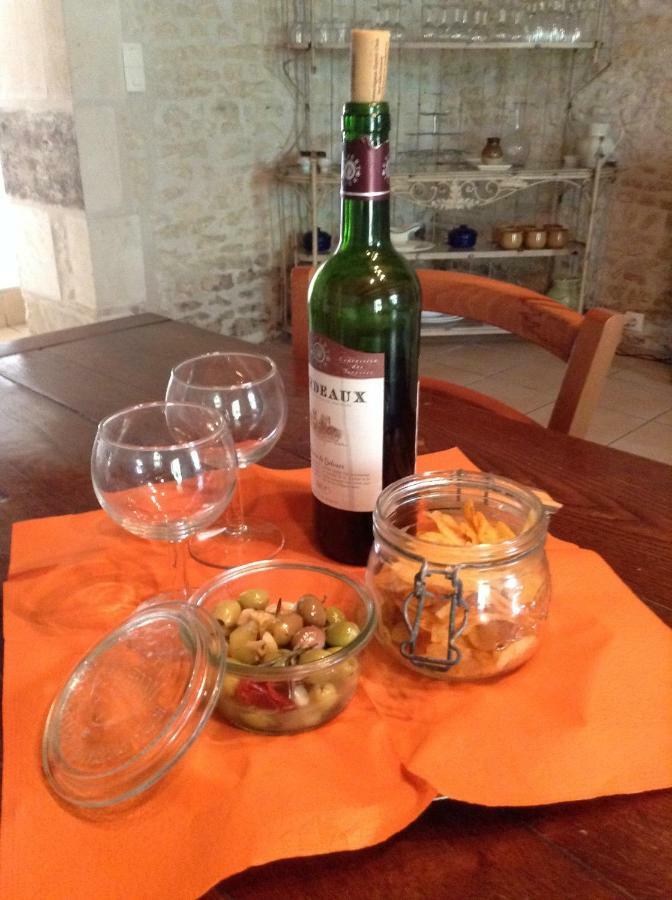 Chérac Gite Du Calme 3 Star Bed & Breakfast Cognac المظهر الخارجي الصورة