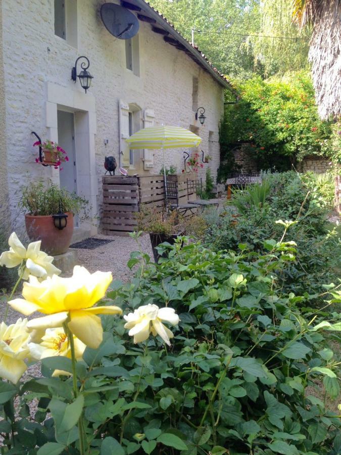 Chérac Gite Du Calme 3 Star Bed & Breakfast Cognac المظهر الخارجي الصورة